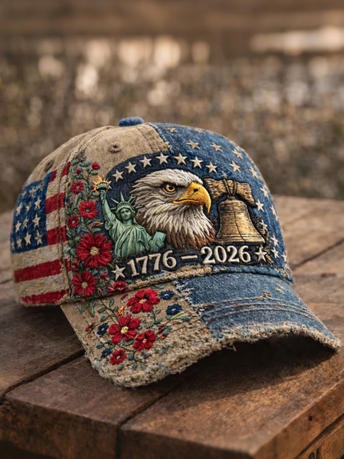 Unisex casual hat with a 250th anniversary of the United States commemorative print.