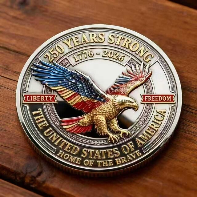 U.S 250th Anniversary Commemorative Coin Celebrating Semiquincentennial with American Flags and Eagle Designs Patriotic Souvenir